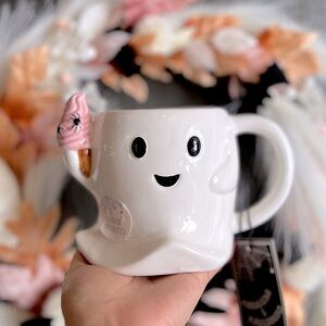 ✨NEW👻Cobwebs and Cauldrons Ghost Holding Spooky Ice Cream Cone🍦